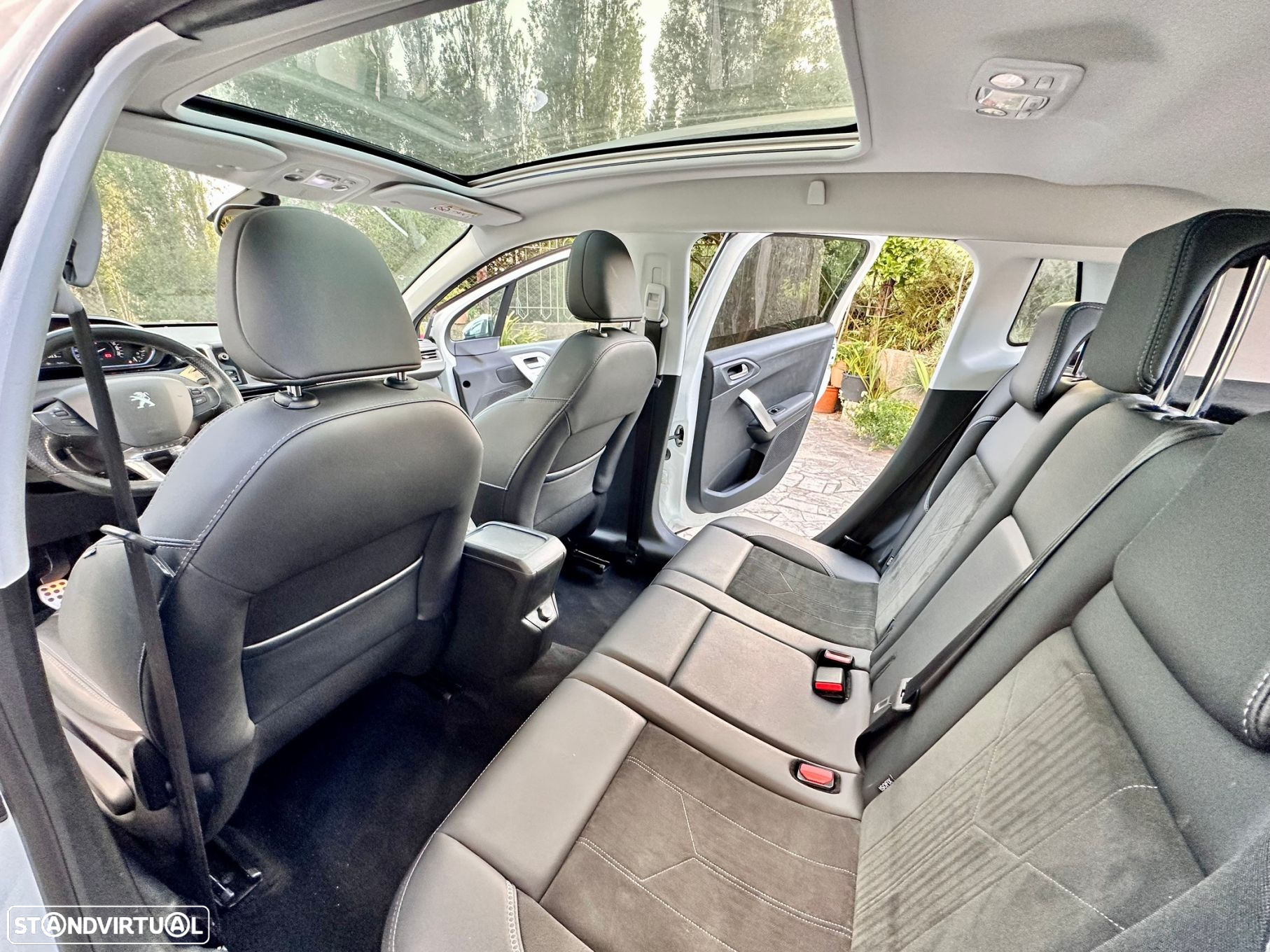 Peugeot 2008 1.2 PureTech Crossway - 9