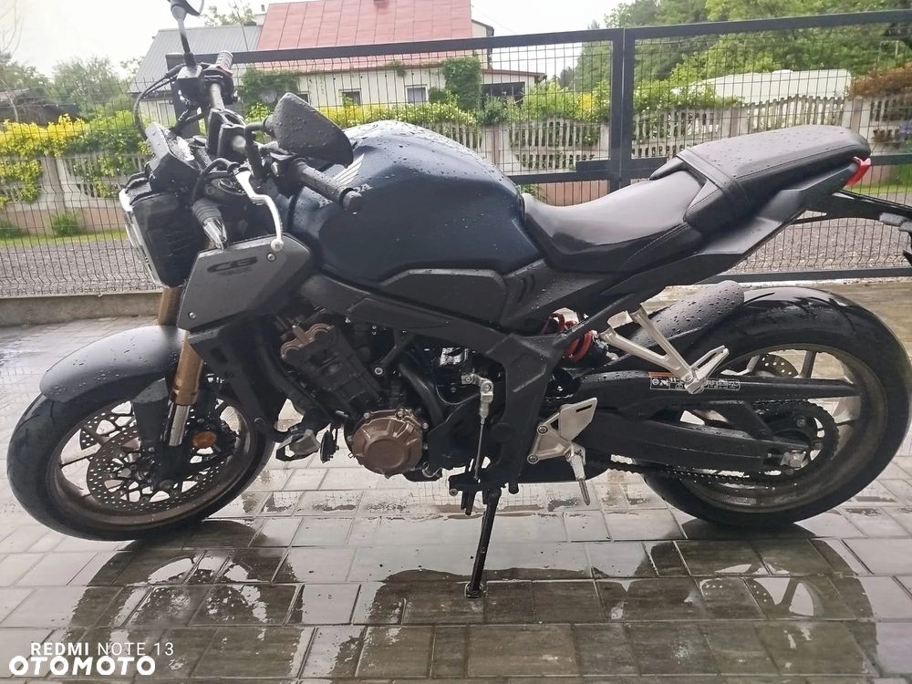 Honda CB - 1