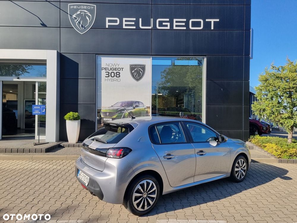 Peugeot 208 - 11