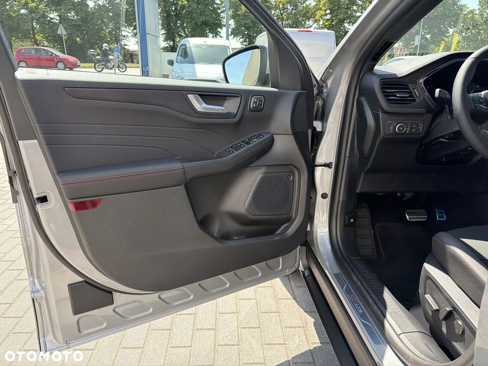 Ford Kuga 2.5 Duratec FHEV 4x4 ST-LINE X - 10