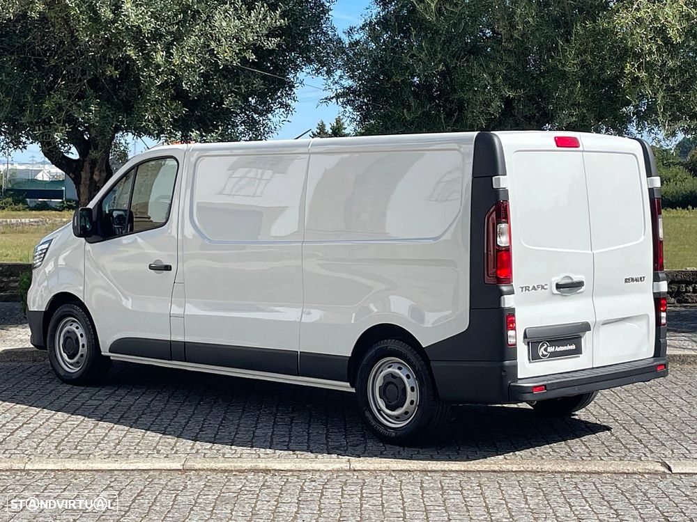 Renault Trafic 2.0 dCi Longa IVA Dedutível - 10