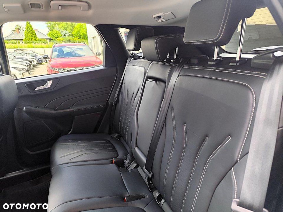 Ford Kuga - 12