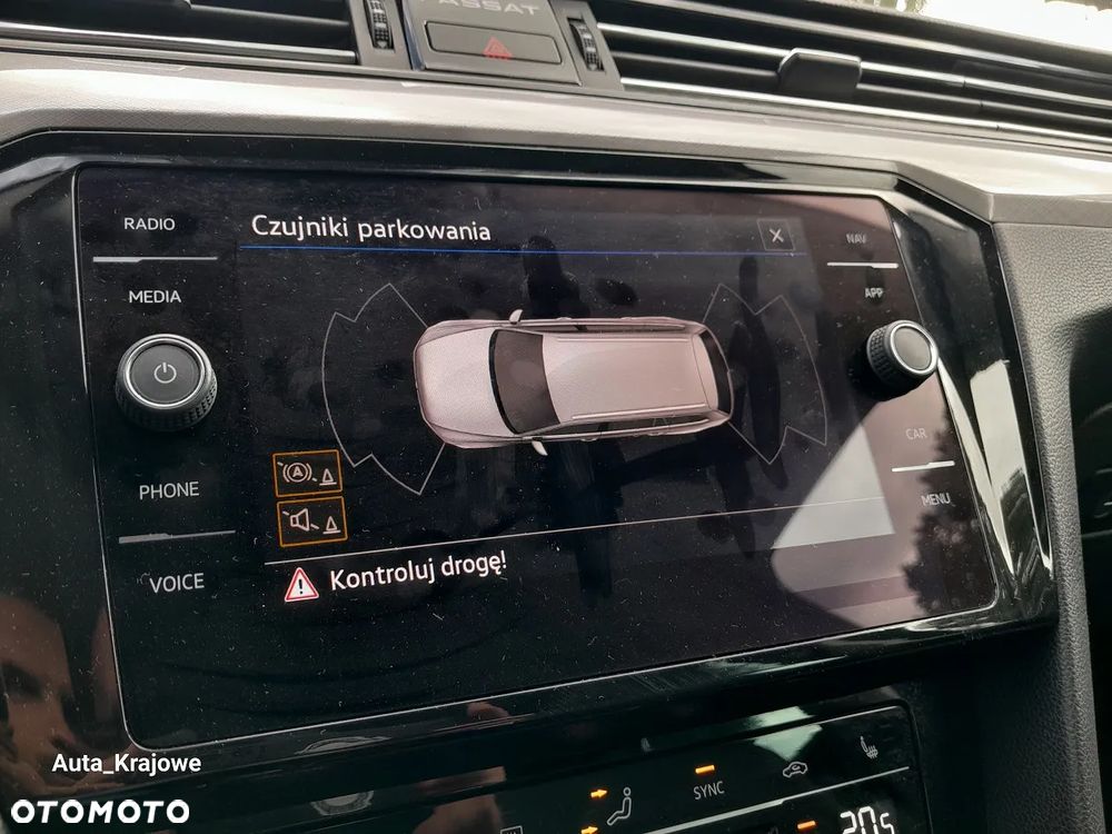 Volkswagen Passat 2.0 TSI Business DSG - 23