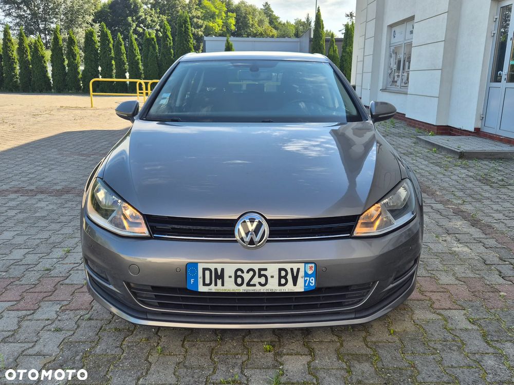 Volkswagen Golf - 2