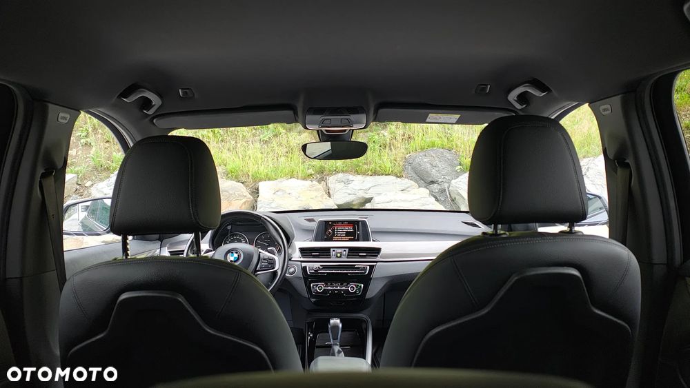 BMW X1 xDrive18d xLine - 37