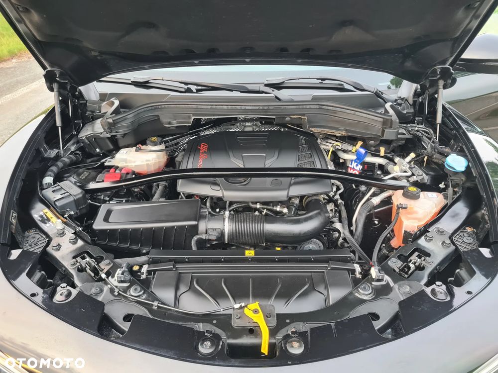 Alfa Romeo Stelvio 2.0 Turbo 16V AT8-Q4 Veloce - 17
