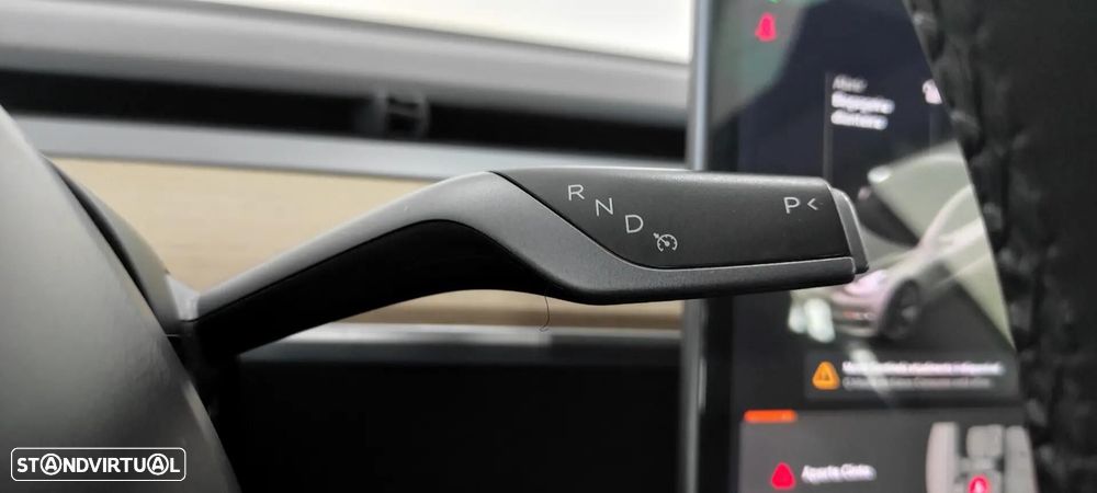 Tesla Model 3 Standard RWD - 37