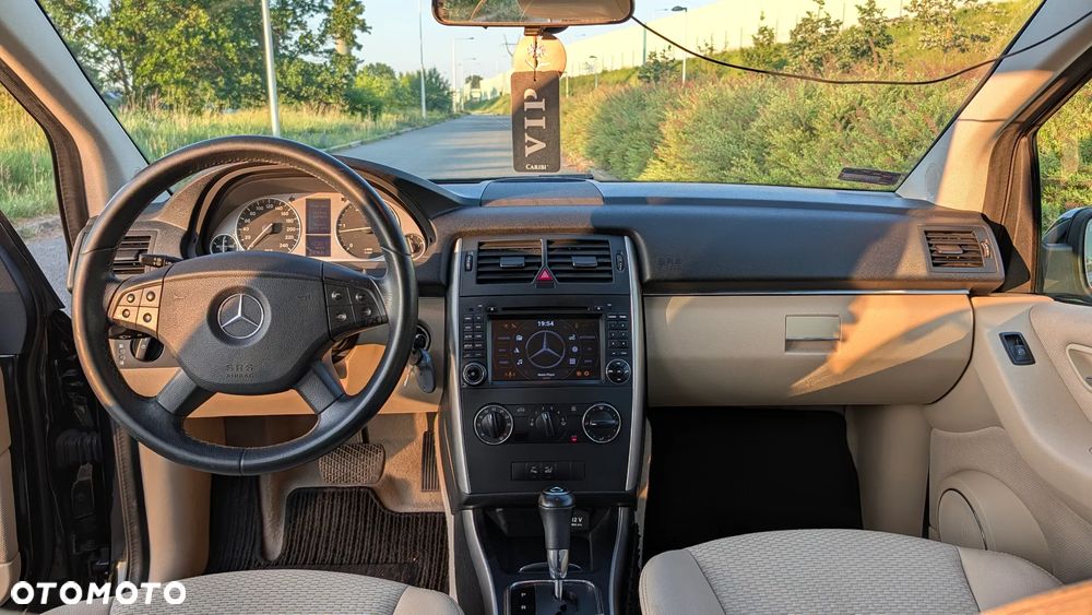 Mercedes-Benz Klasa B 180 CDI Autotronic - 9
