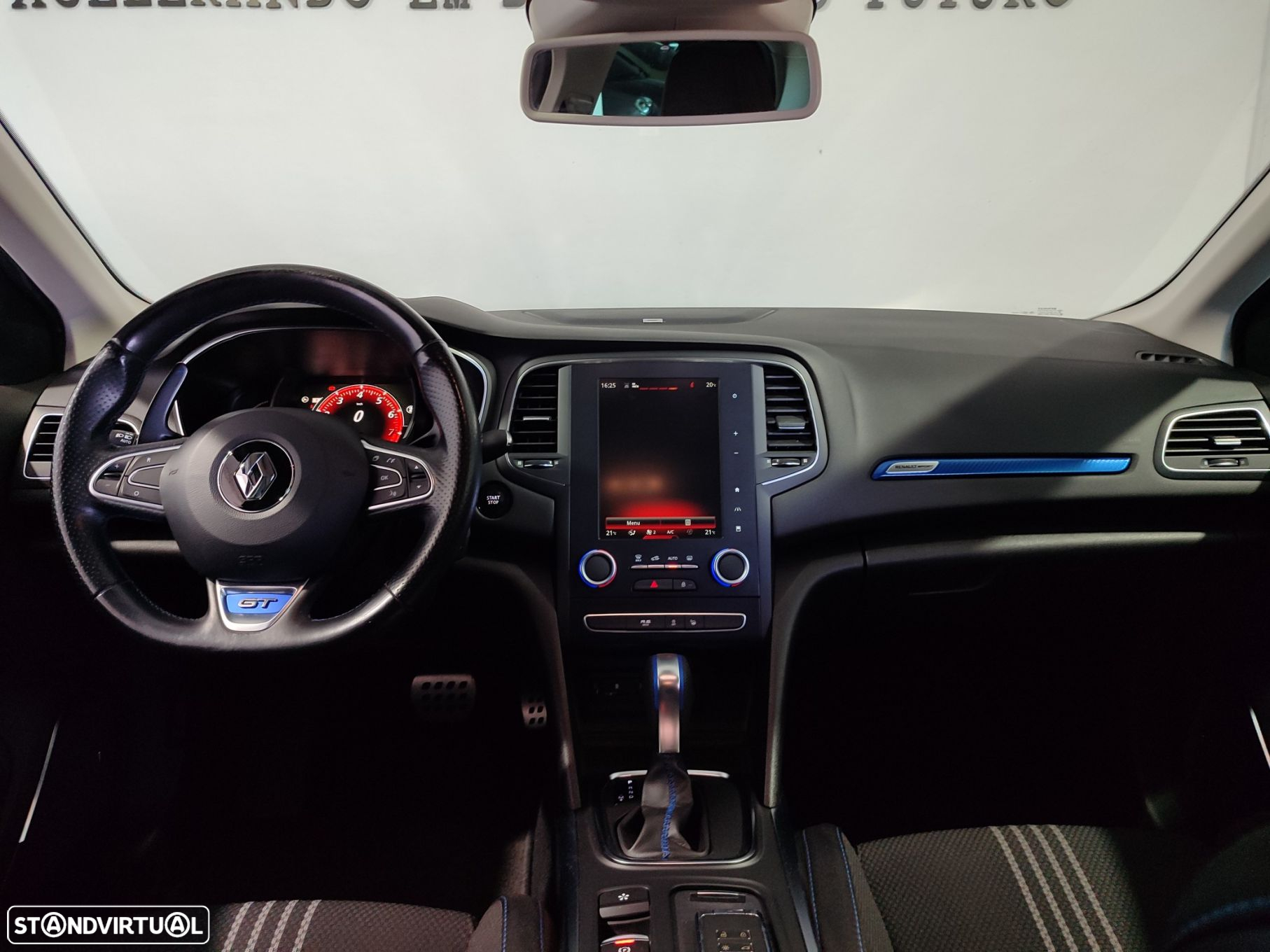Renault Mégane 1.6 TCe GT EDC - 24