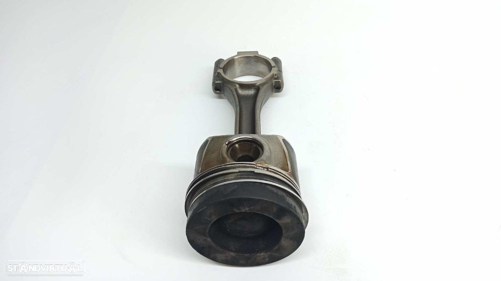 BIELA SKODA SUPERB COMBI (3T5) COMFORT - 3