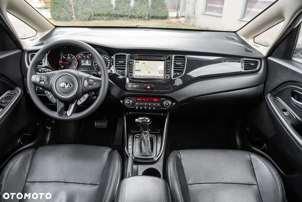 Kia Carens 1.7 CRDi L DCT - 25