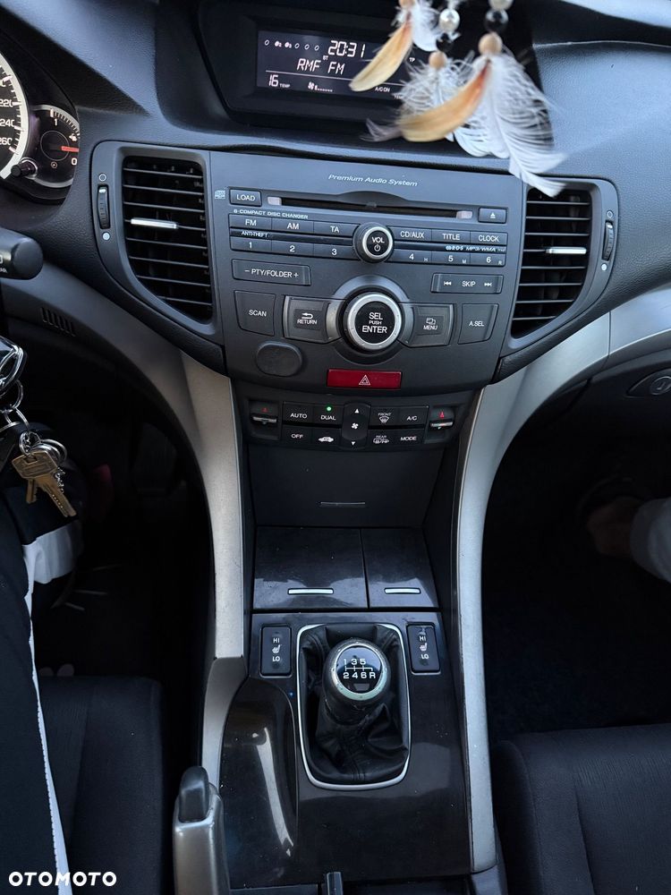 Honda Accord 2.2d Executive Nav - 9