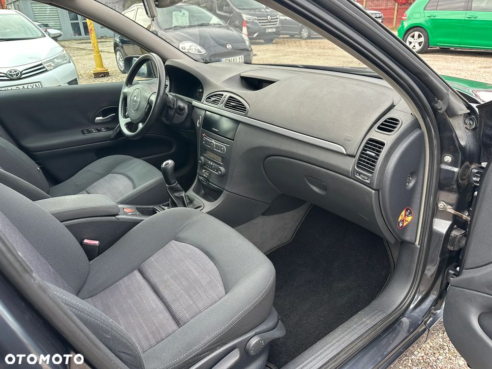 Renault Laguna Grandtour 2.0 Expression - 22