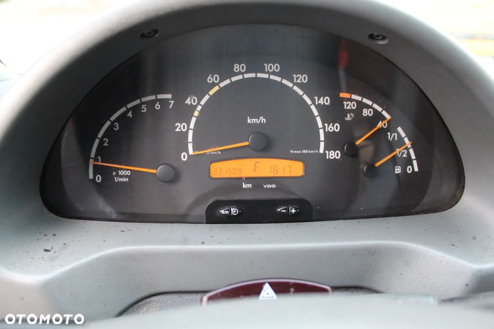 Mercedes-Benz sprinter - 12