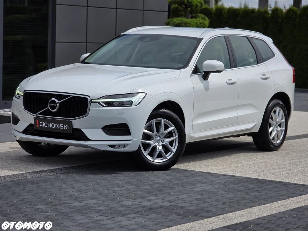 Volvo XC 60 T4 Momentum Pro - 1