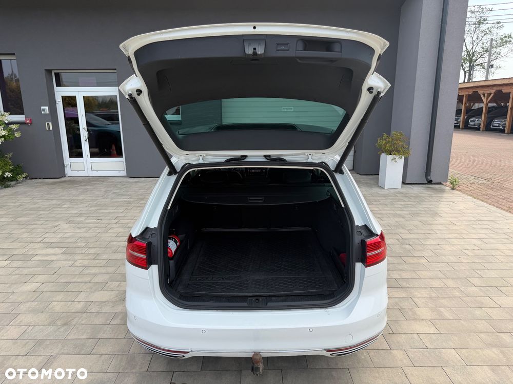 Volkswagen Passat 2.0 TDI BMT 4Mot Highline DSG - 13