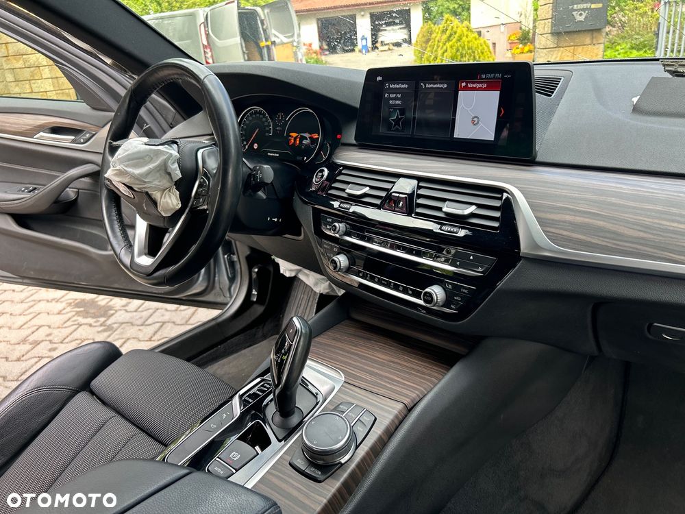 BMW Seria 5 520d xDrive Sport Line - 25