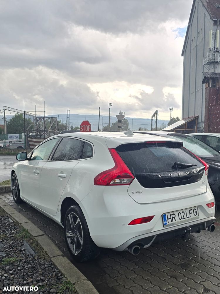 Volvo V40 - 2