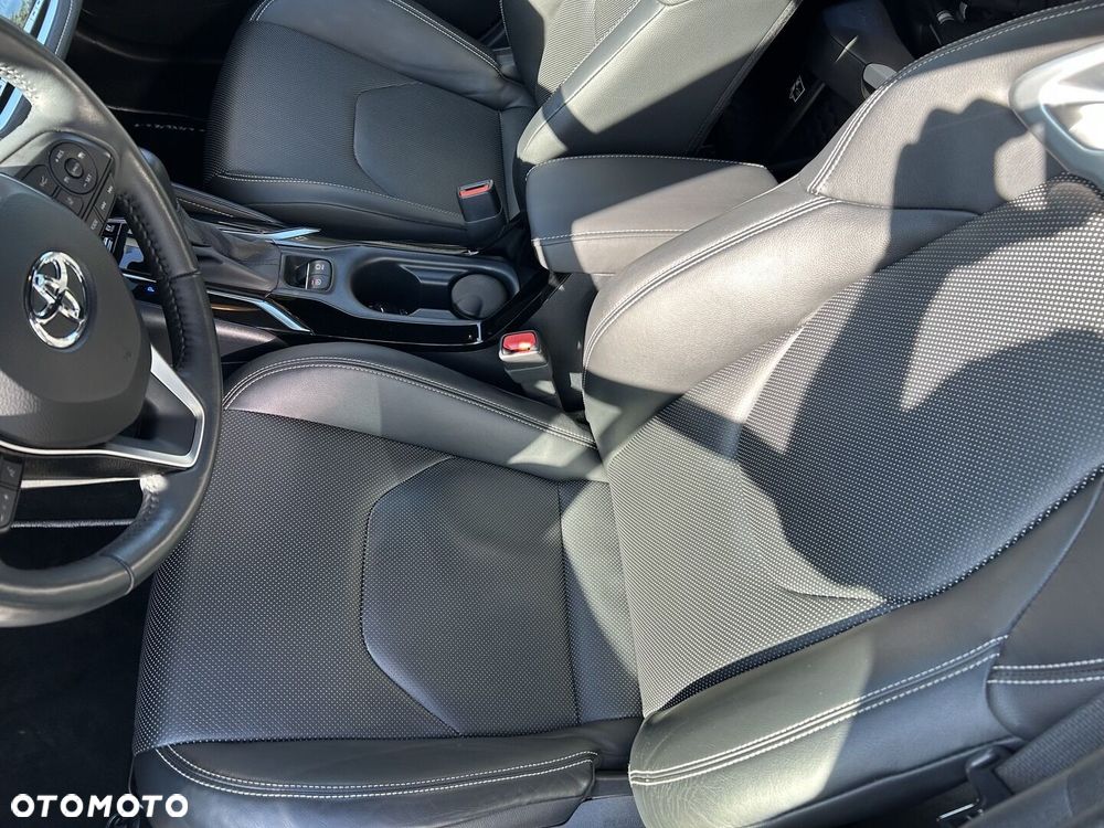 Toyota Corolla - 13