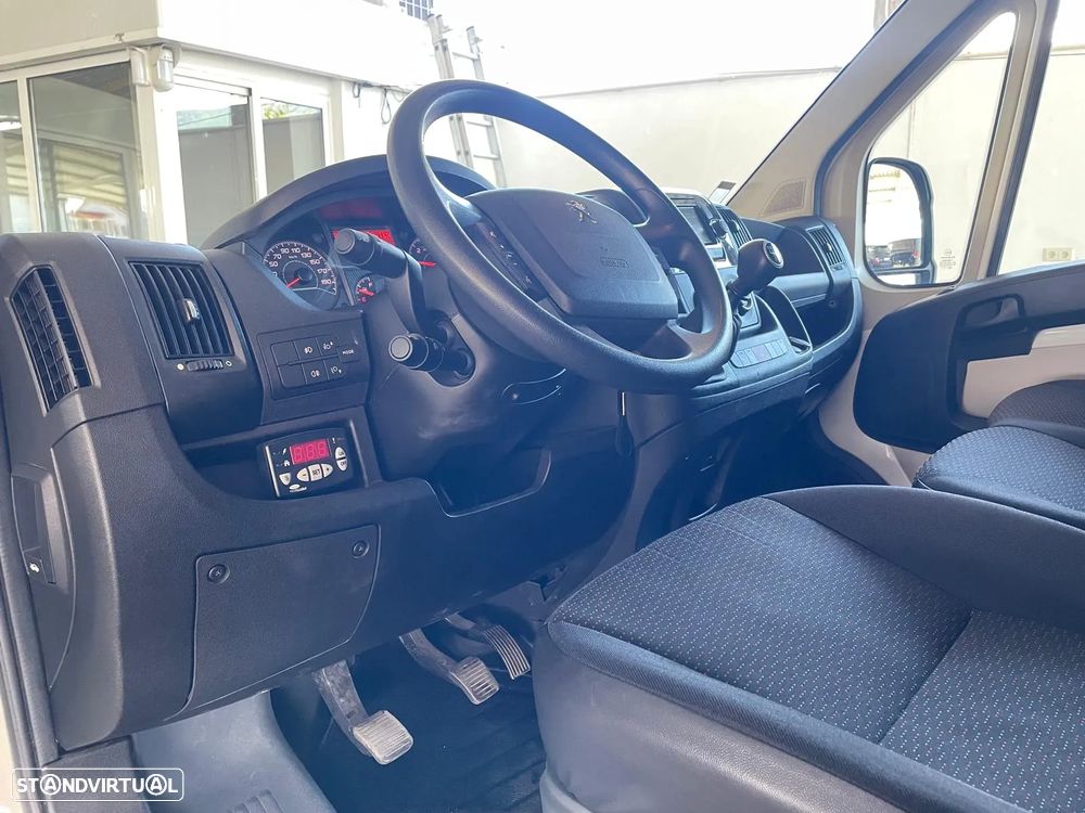 Peugeot Boxer 2.0 BlueHDI Cx. Frigorífica - 10