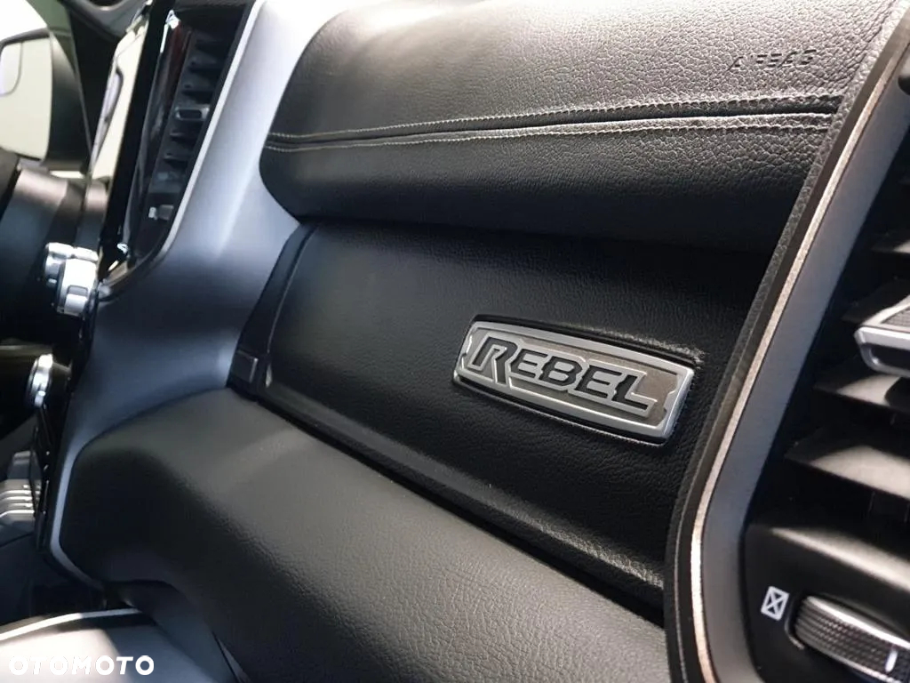 Dodge RAM 1500 5.7 4x4 - 22