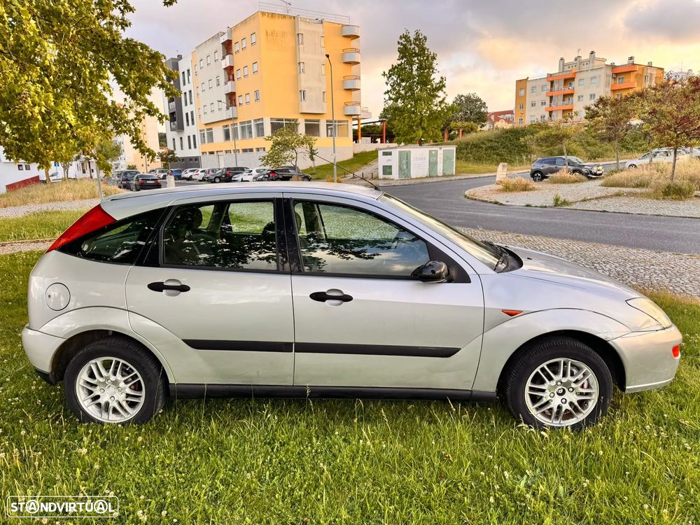 Ford Focus 1.4 Ambiente - 3