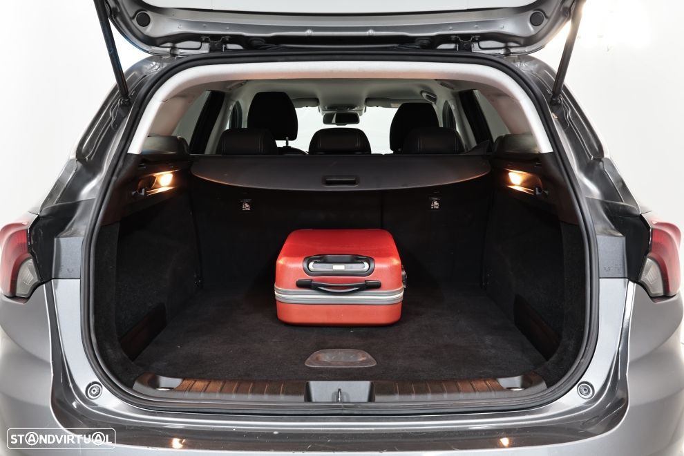 Fiat Tipo Station Wagon Cross 1.0 GSE T3 Cross - 21