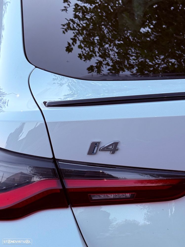 BMW i4 - 33