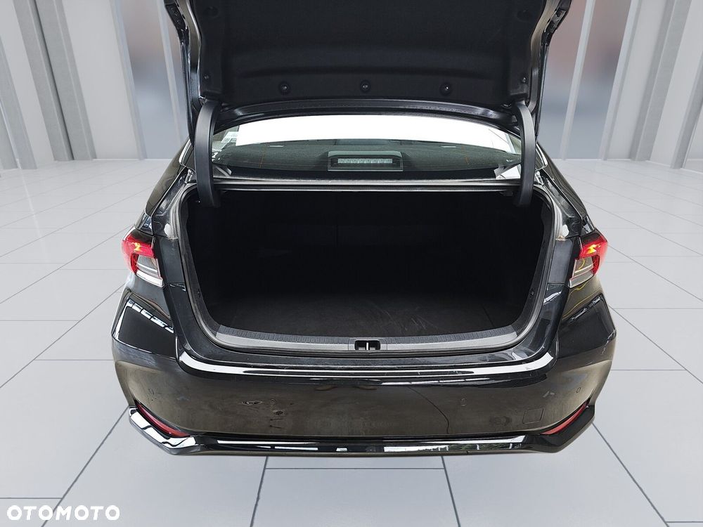 Toyota Corolla 1.8 Hybrid Comfort - 28