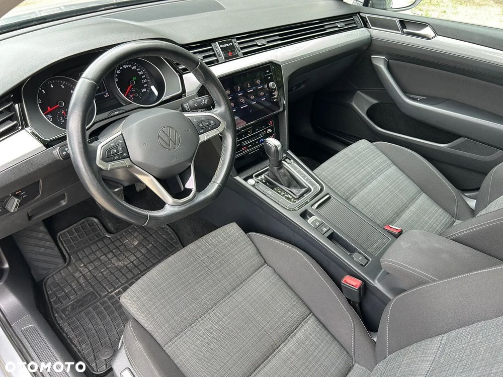 Volkswagen Passat 2.0 TSI Business DSG - 8