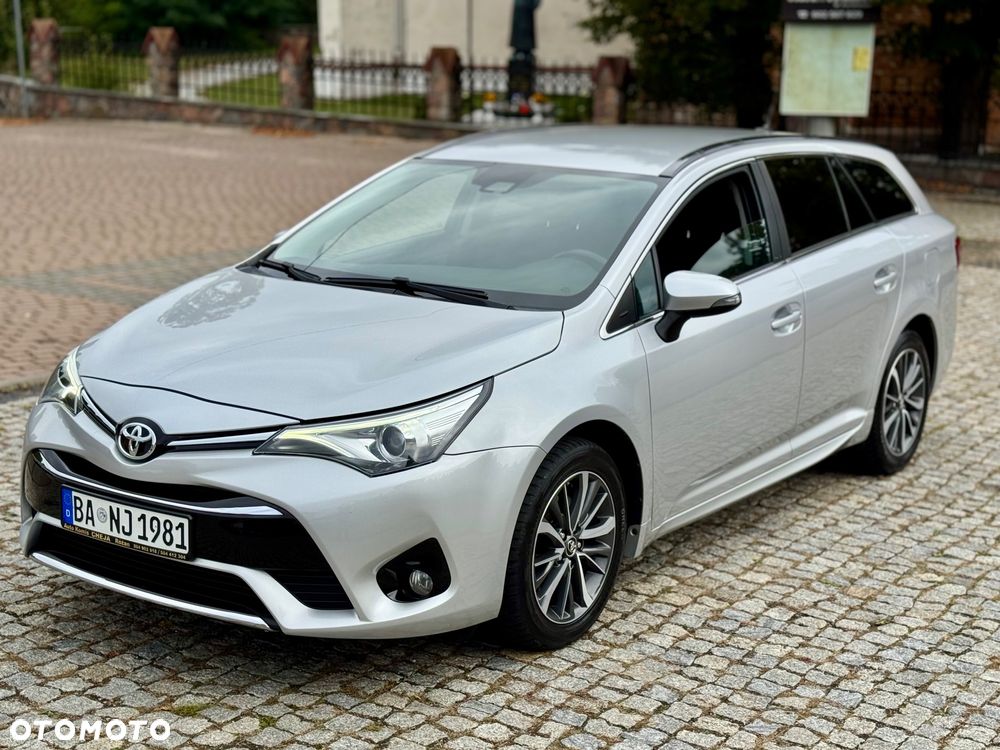 Toyota Avensis - 20