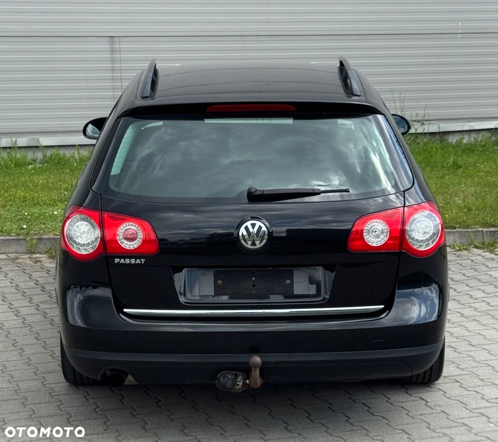 Volkswagen Passat 1.6 Comfortline - 12