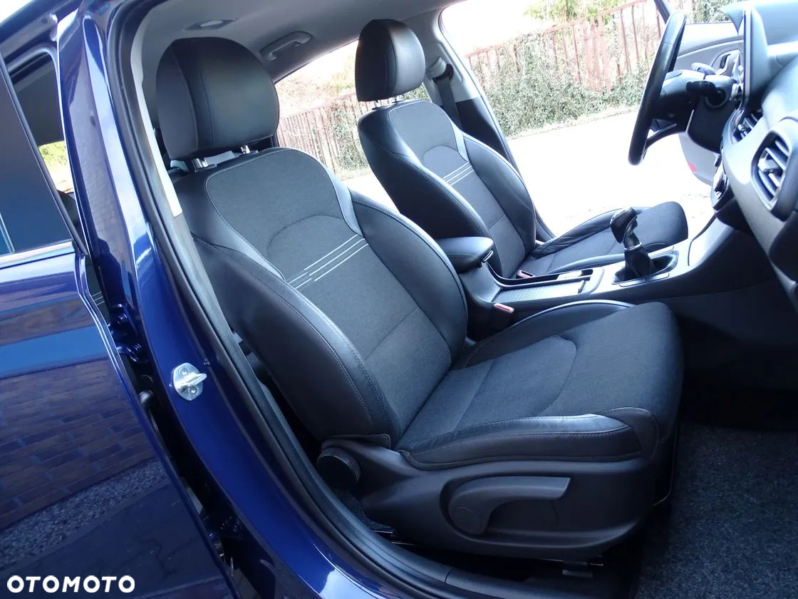 Hyundai i30 1.5 T-GDI 48V-Hybrid EDITION 30 - 24