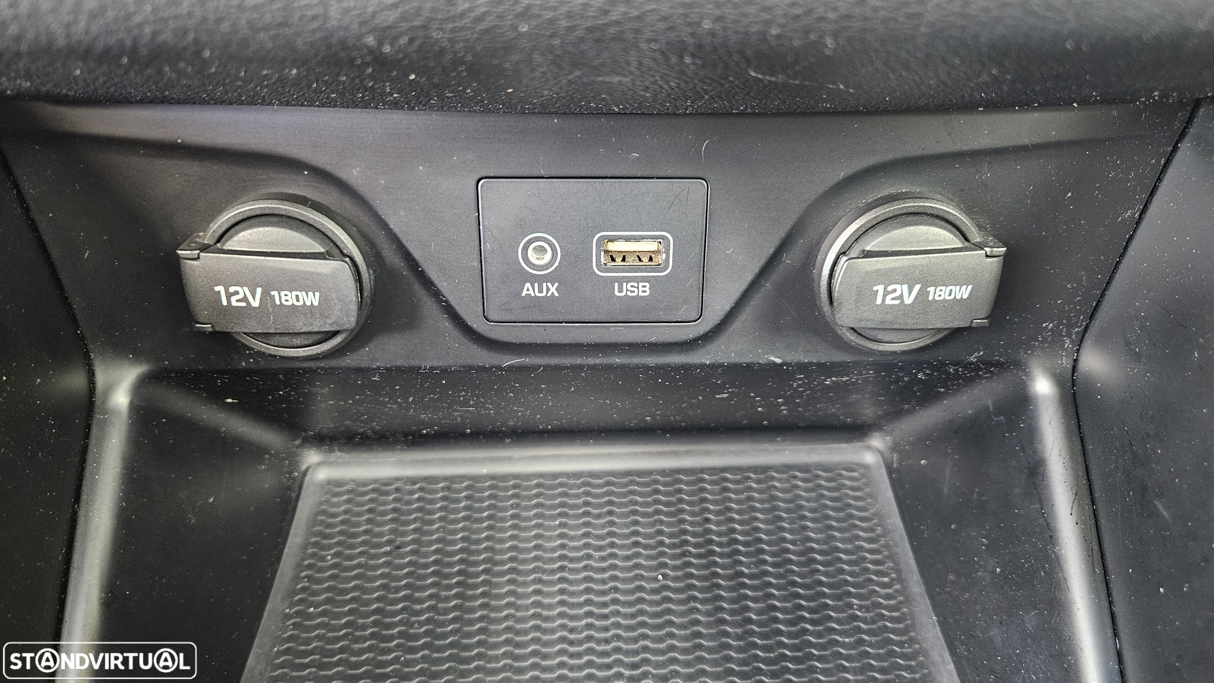 Hyundai Tucson 1.7 CRDi Premium - 23