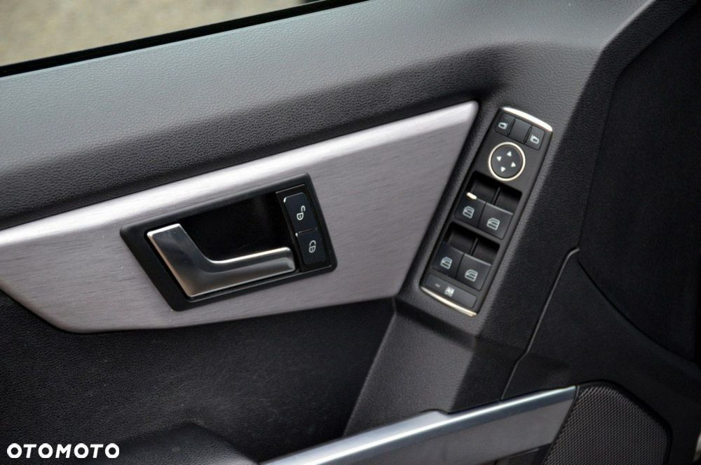 Mercedes-Benz GLK - 21