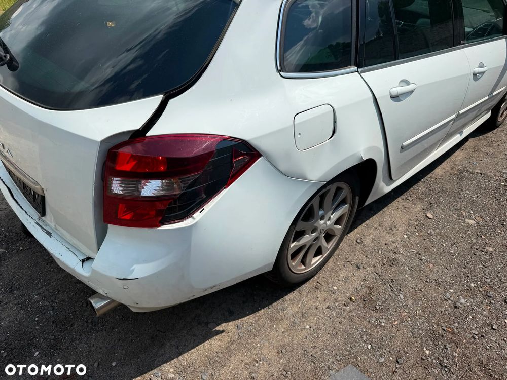 Renault Laguna dCi 150 FAP Start-Stop Dynamique - 13
