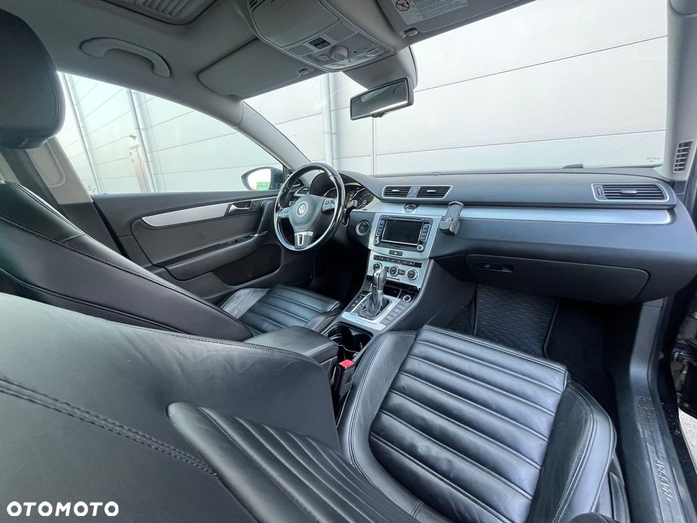 Volkswagen Passat 2.0 TDI 4Mot Highline DSG - 9