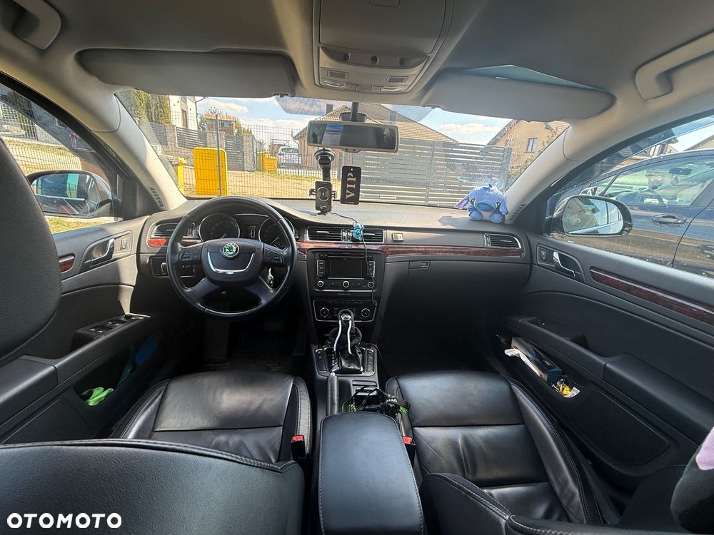 Skoda Superb 2.0 TDI Business DSG - 6