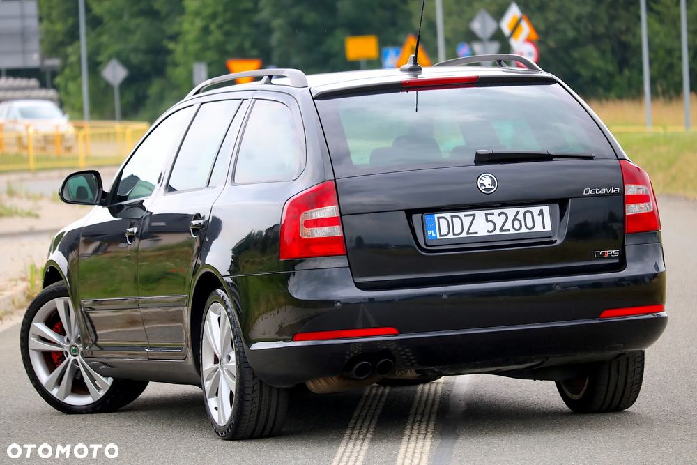 Skoda Octavia 2.0 TDI DPF RS DSG - 33