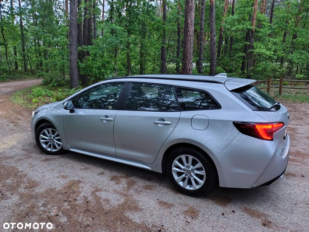 Toyota Corolla 1.8 Hybrid Comfort - 10