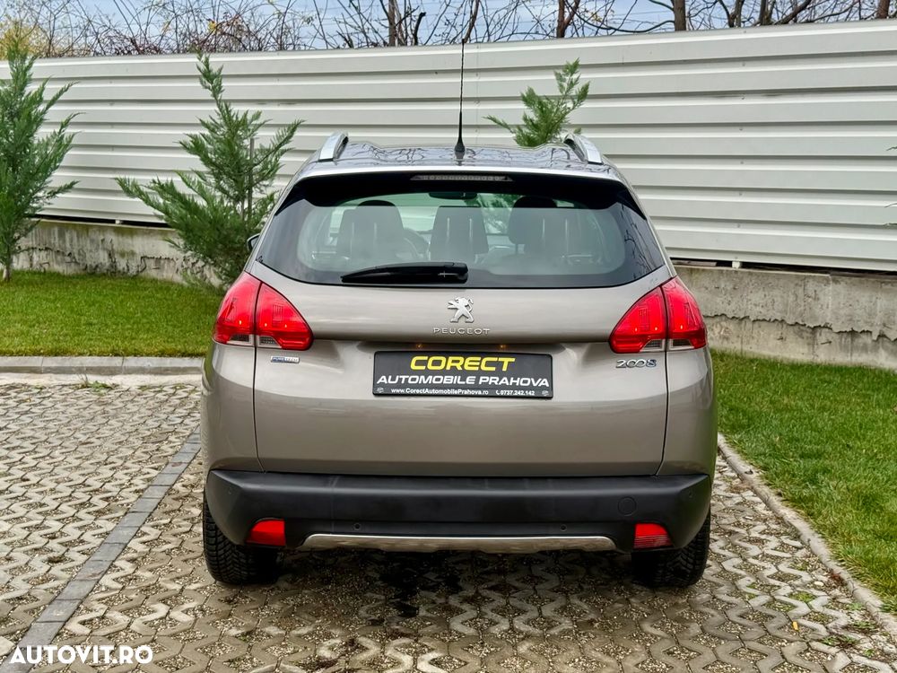 Peugeot 2008 - 10