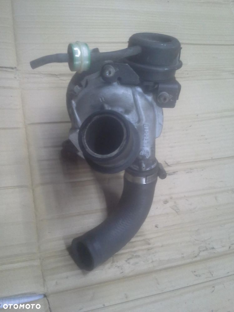 Toyota Corolla E12 Yaris II 1.4 D4D turbosprężarka GT1444V  17201-0N010 - 14