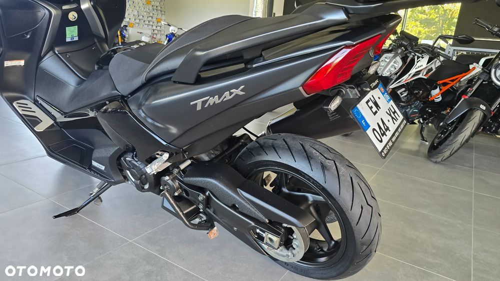 Yamaha Tmax - 26