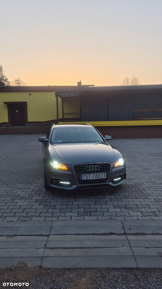 Audi A4 Avant - 1