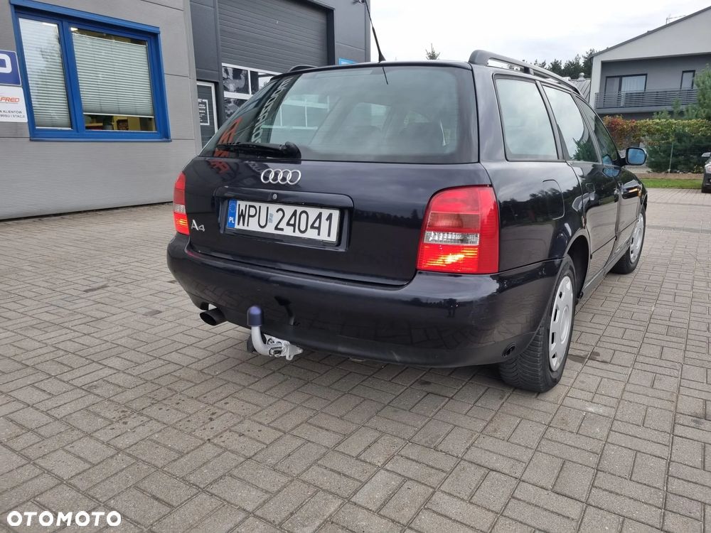 Audi A4 Avant 1.6 - 32