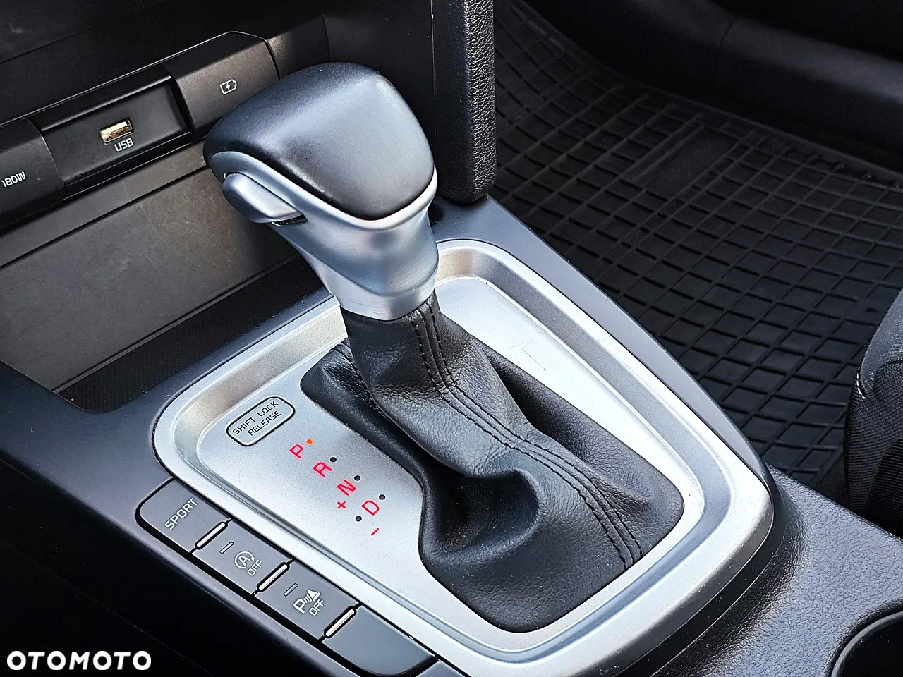 Kia Ceed 1.6 CRDi SCR M DCT - 22