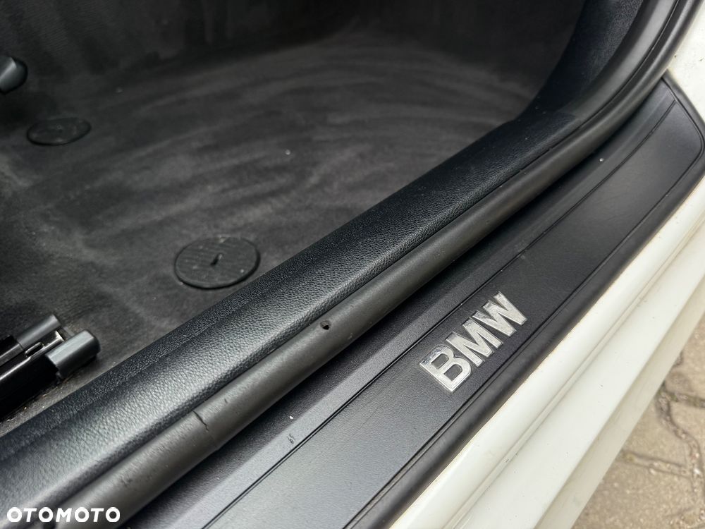 BMW Seria 3 318d - 36