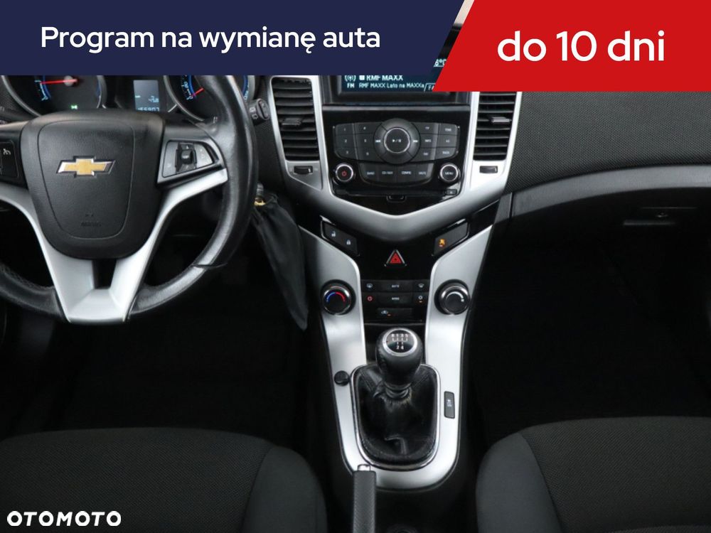 Chevrolet Cruze - 14