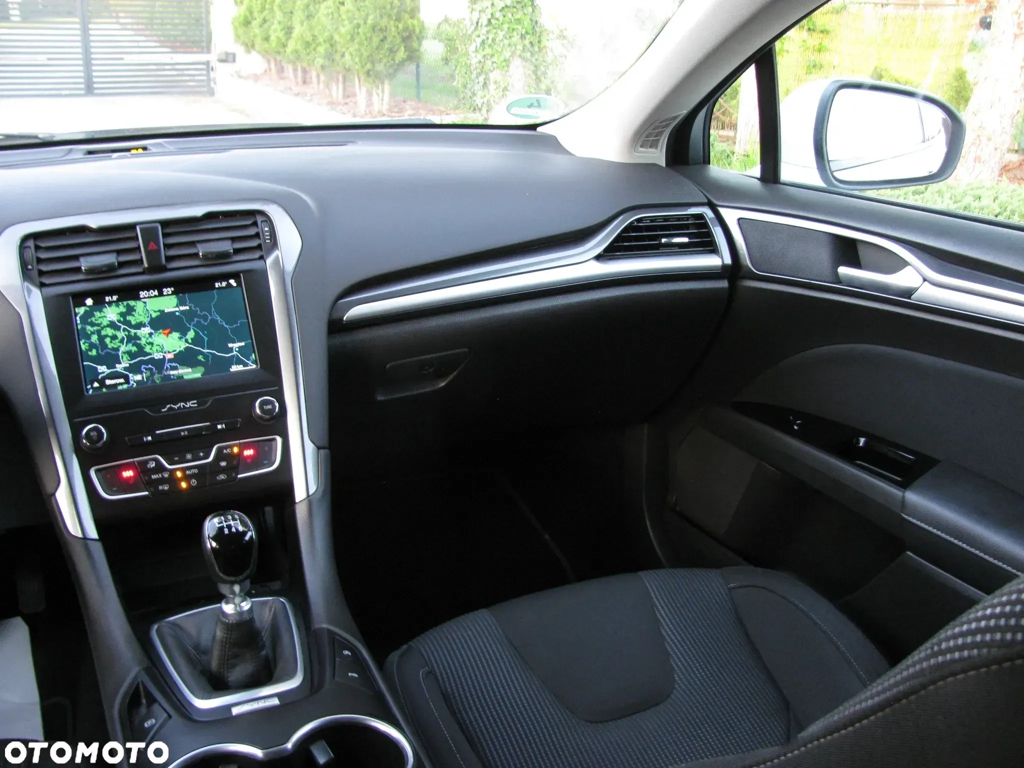 Ford Mondeo - 26