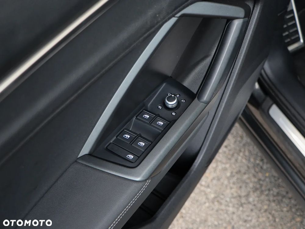 Audi Q3 35 TFSI S line S tronic - 22